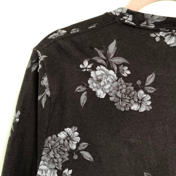 Long Sleeve Cotton Tee with Floral Design - Picture 12 of 16